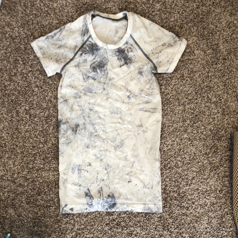 Short sleeve shirt